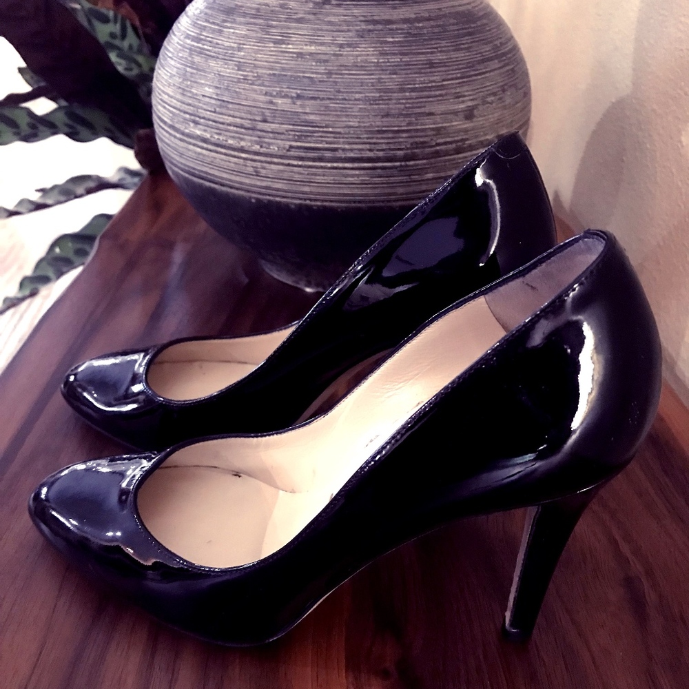 Rare Jimmy Choo Patent Leather Black Pumps size 6